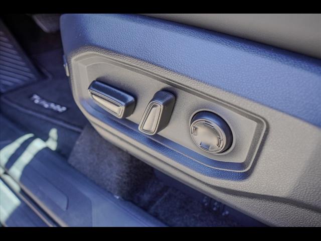 2025 Toyota Tundra Platinum HV