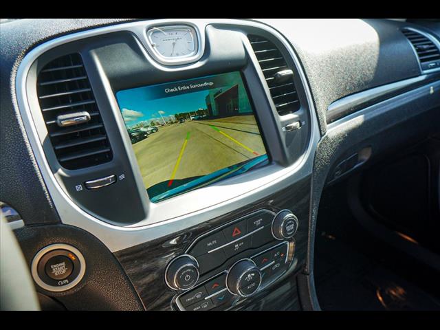 2022 Chrysler 300 Touring