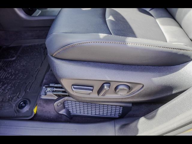 2025 Toyota Sienna Woodland Edition