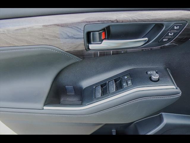 2025 Toyota Highlander Limited