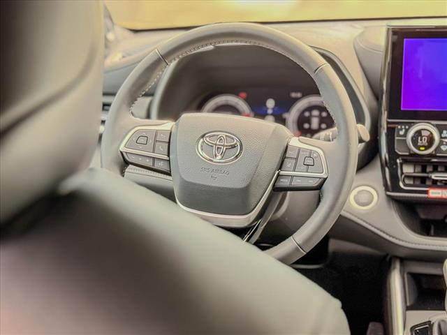 2025 Toyota Highlander XSE