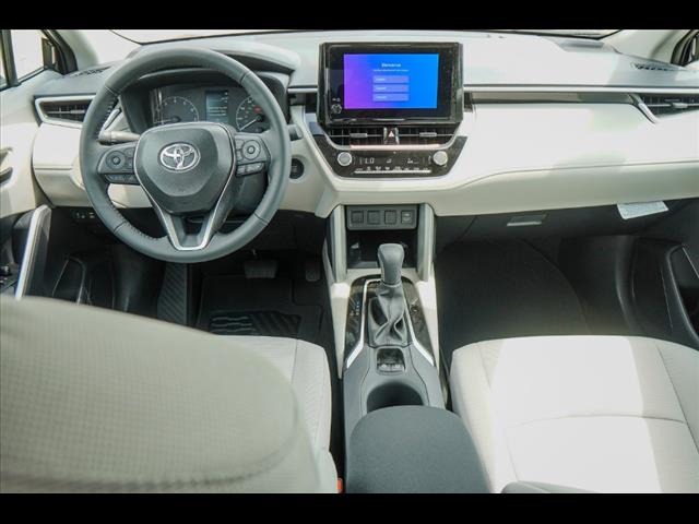 2025 Toyota Corolla Cross LE