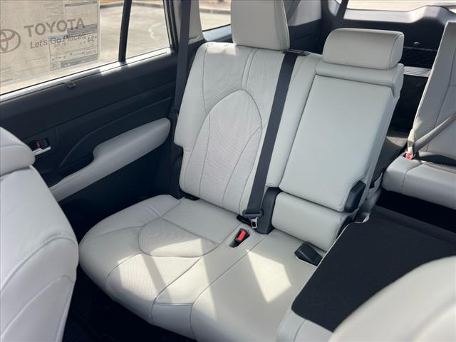2025 Toyota Grand Highlander Hybrid Limited