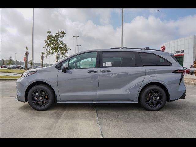2025 Toyota Sienna Woodland Edition