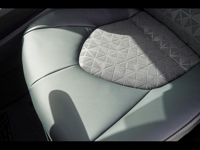 2025 Toyota Highlander Hybrid XLE