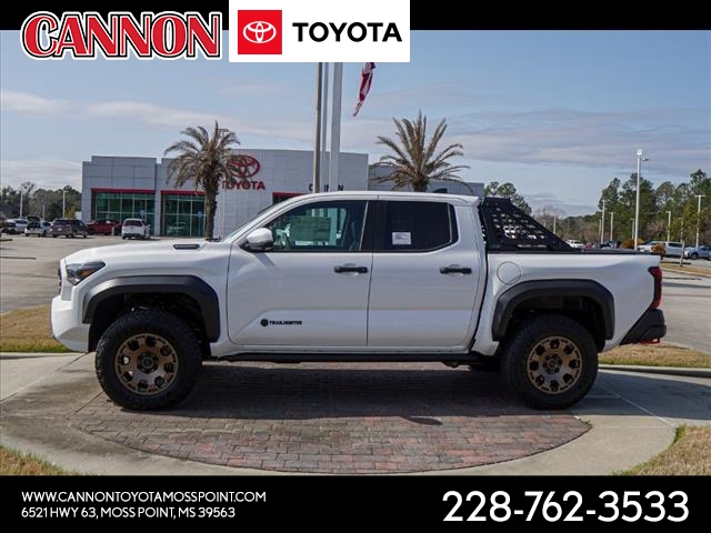 2025 Toyota Tacoma Trailhunter HV