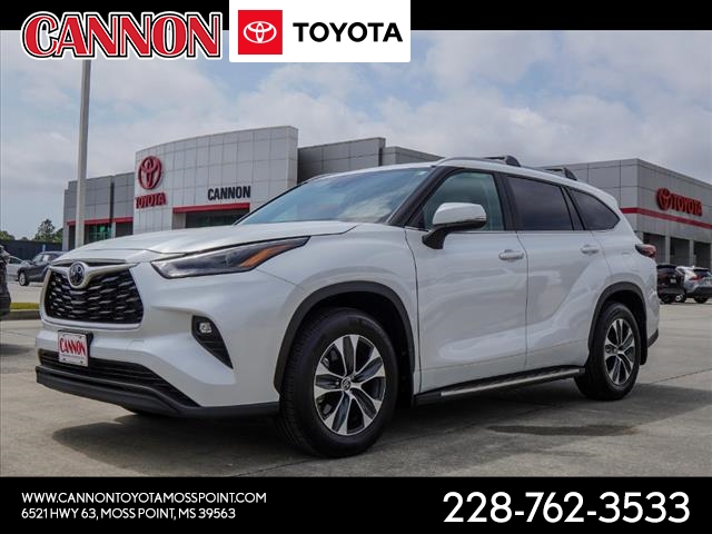 2024 Toyota Highlander XLE