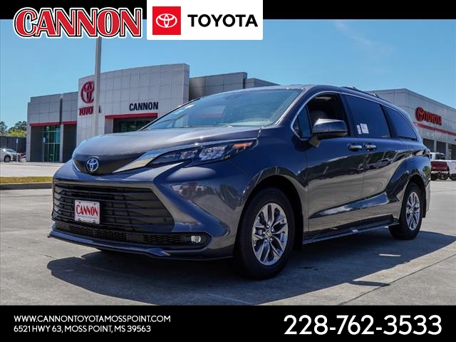2025 Toyota Sienna XLE 8-Passenger