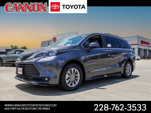 2025 Toyota Sienna XLE 8-Passenger