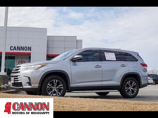2019 Toyota Highlander LE
