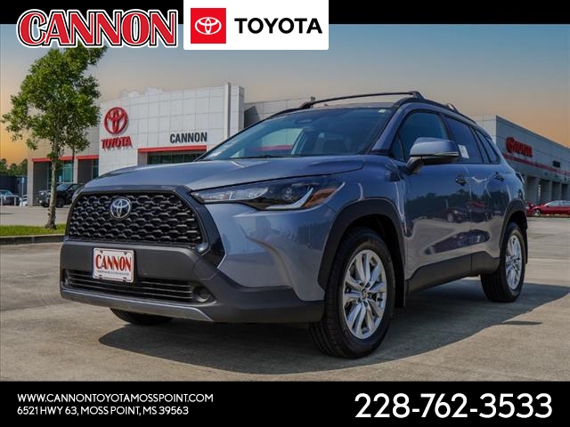 2024 Toyota Corolla Cross LE