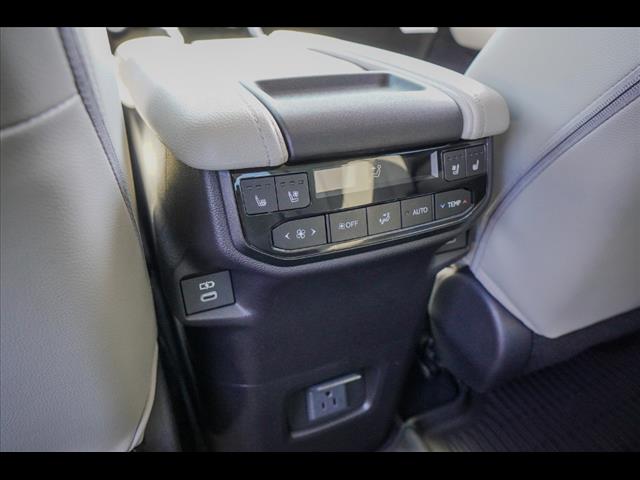 2025 Toyota Grand Highlander Platinum