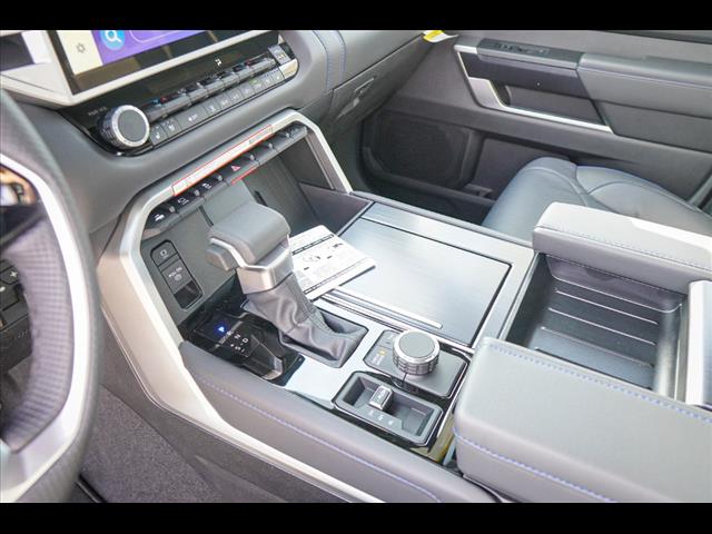2025 Toyota Tundra Platinum HV