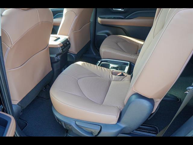 2025 Toyota Grand Highlander Platinum