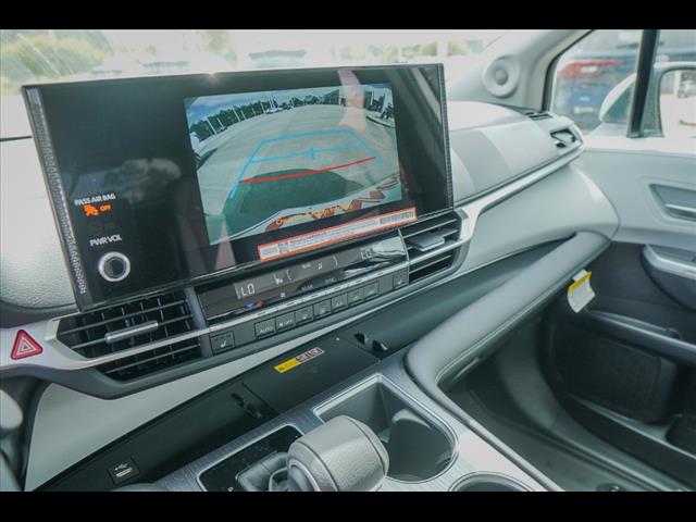 2025 Toyota Sienna XLE 8-Passenger