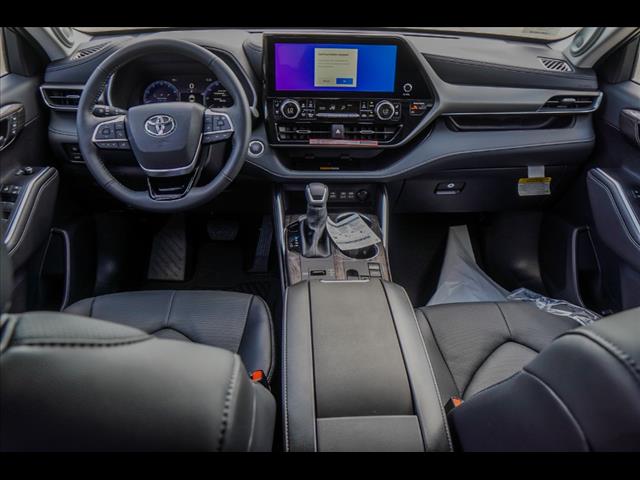 2025 Toyota Highlander Limited