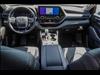 2025 Toyota Highlander Hybrid Platinum