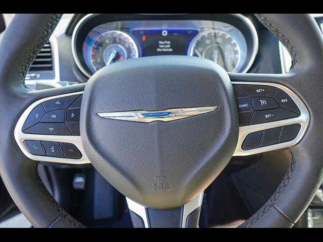 2022 Chrysler 300 Touring