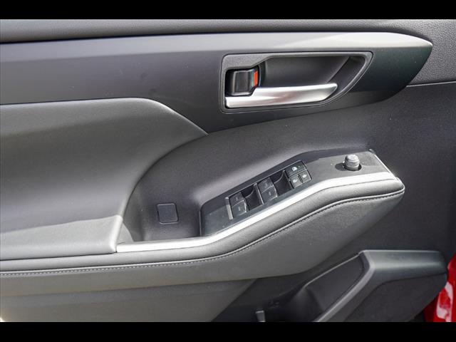 2025 Toyota Highlander Hybrid XLE