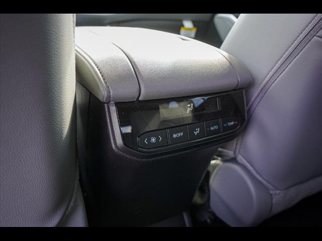 2025 Toyota Highlander Hybrid XLE