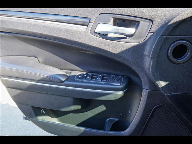 2022 Chrysler 300 Touring
