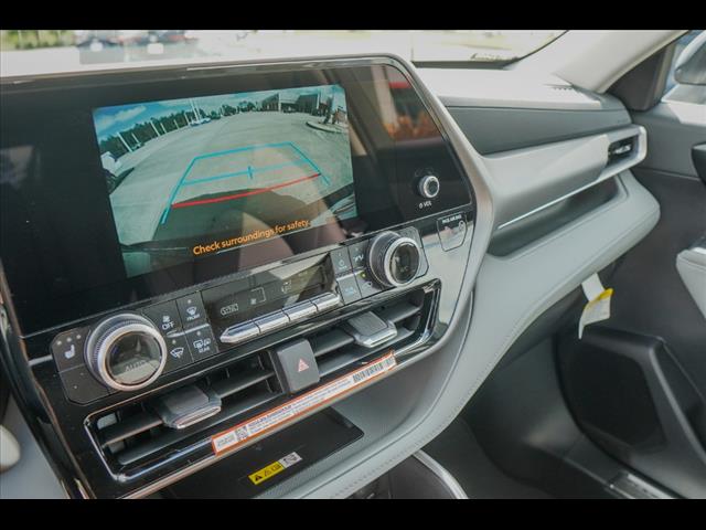 2025 Toyota Highlander XLE