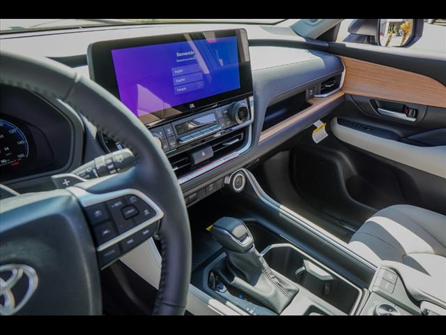 2025 Toyota Grand Highlander Platinum