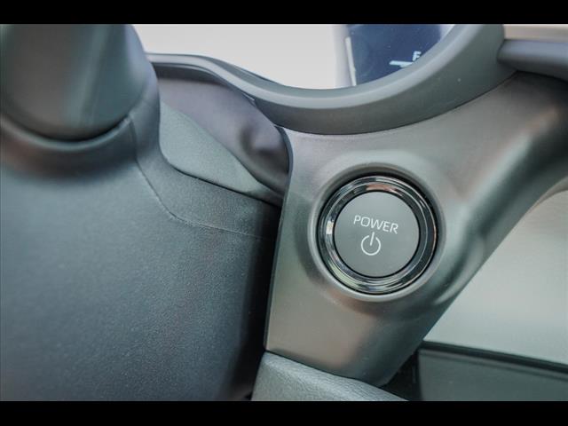 2025 Toyota Sienna XLE 8-Passenger