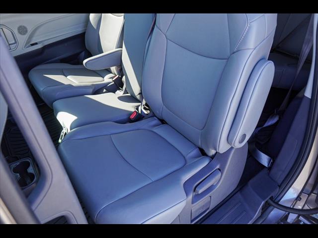 2021 Toyota Sienna XLE 7-Passenger