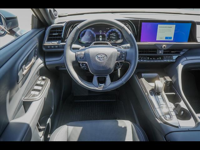 2025 Toyota Crown Signia Limited