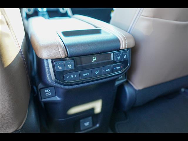 2025 Toyota Grand Highlander Platinum