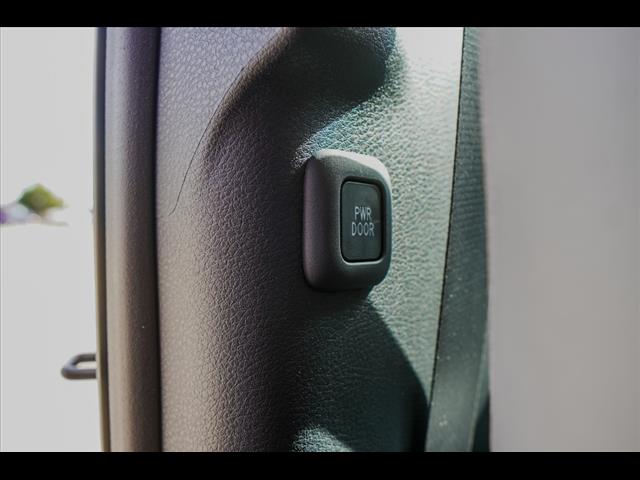 2025 Toyota Sienna XLE 7-Passenger