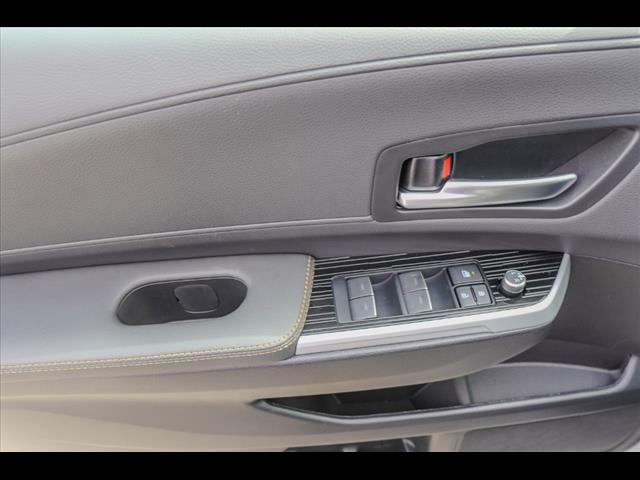 2025 Toyota Sienna Woodland Edition