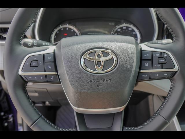 2025 Toyota Highlander XLE