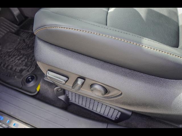 2025 Toyota Sienna Woodland Edition