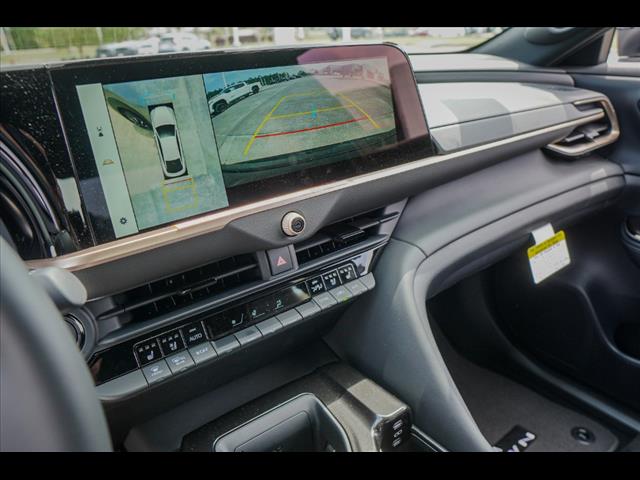 2025 Toyota Crown Platinum