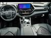 2025 Toyota Highlander Hybrid XLE