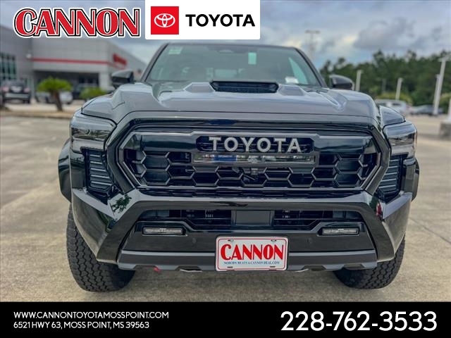 2025 Toyota Tacoma TRD Off-Road HV