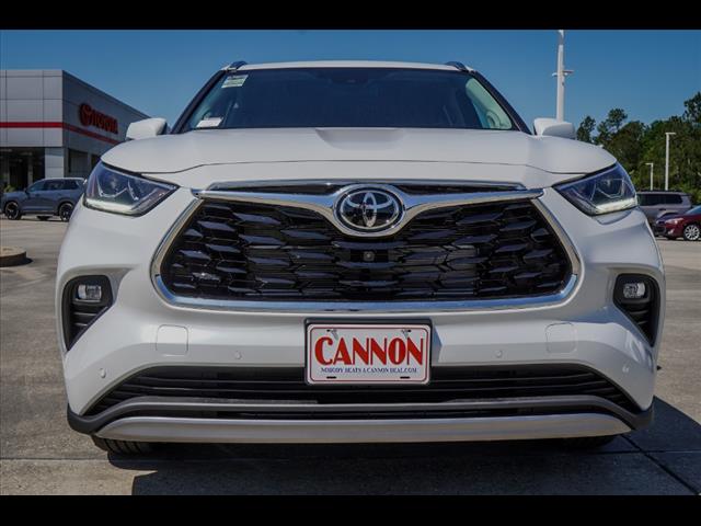 2025 Toyota Highlander Hybrid Platinum