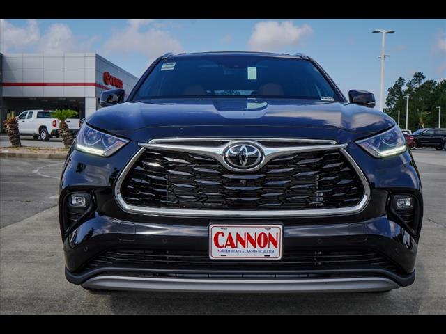2025 Toyota Highlander Platinum