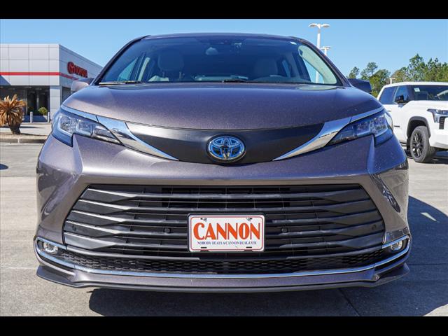 2021 Toyota Sienna XLE 7-Passenger