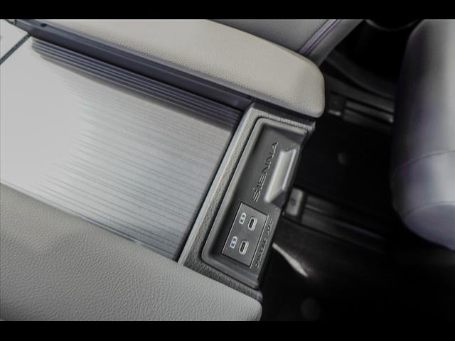 2025 Toyota Sienna XLE 7-Passenger