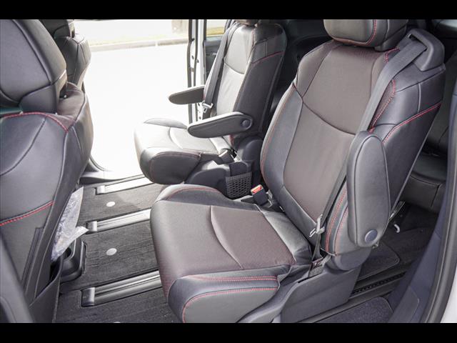 2025 Toyota Sienna XSE 7-Passenger
