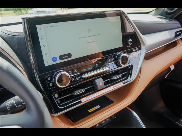 2025 Toyota Highlander Platinum