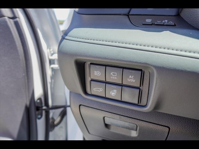 2025 Toyota Highlander Hybrid XLE