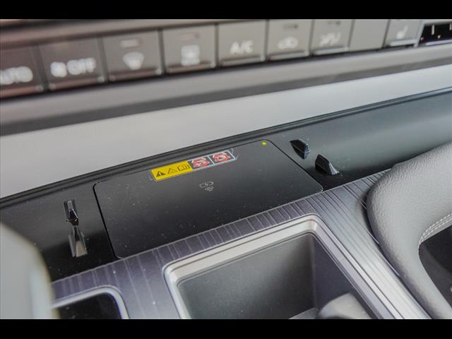 2025 Toyota Sienna XLE 7-Passenger