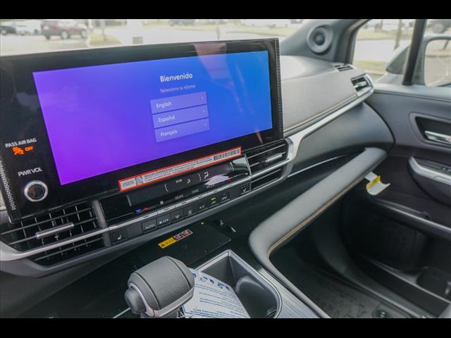 2025 Toyota Sienna Woodland Edition