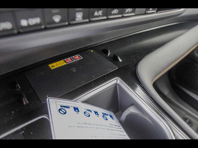 2025 Toyota Sienna Woodland Edition