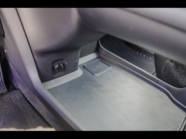 2025 Toyota Sienna XLE 7-Passenger