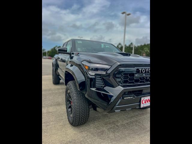 2025 Toyota Tacoma TRD Off-Road HV